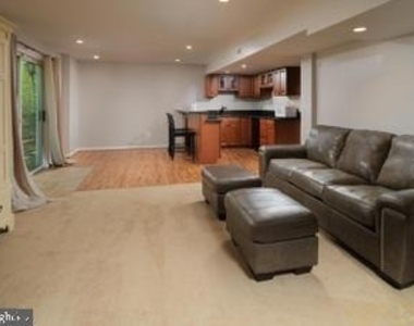 391 Windermere Drive - Photo Thumbnail 22