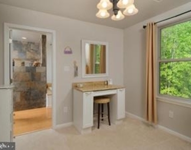 391 Windermere Drive - Photo Thumbnail 15