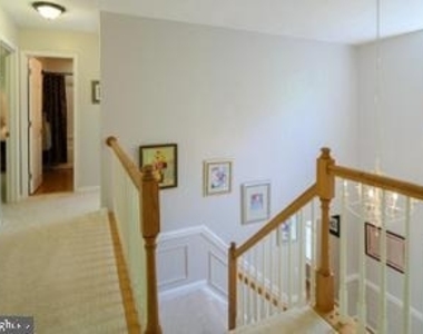 391 Windermere Drive - Photo Thumbnail 13