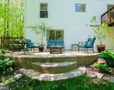 391 Windermere Drive - Photo Thumbnail 3