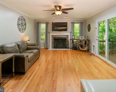 391 Windermere Drive - Photo Thumbnail 25
