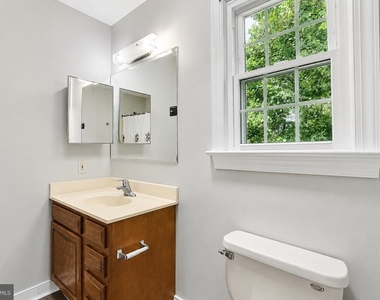 24 Bertram Boulevard - Photo Thumbnail 19
