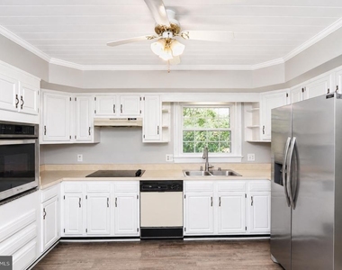 24 Bertram Boulevard - Photo Thumbnail 12