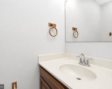 24 Bertram Boulevard - Photo Thumbnail 6