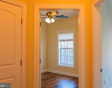15213 Lancashire Drive - Photo Thumbnail 13