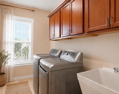 5520 Gracelyn Court - Photo Thumbnail 17
