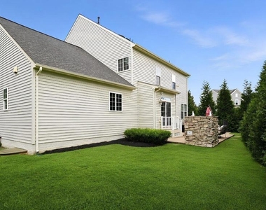 5520 Gracelyn Court - Photo Thumbnail 23