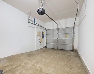 15555 John Diskin Circle - Photo Thumbnail 19