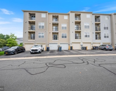 15555 John Diskin Circle - Photo Thumbnail 20