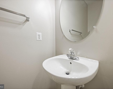 15555 John Diskin Circle - Photo Thumbnail 7