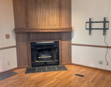 8167 Everona Road - Photo Thumbnail 9