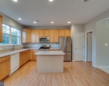 43687 Phelps Terrace - Photo Thumbnail 4