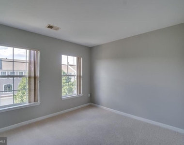 43687 Phelps Terrace - Photo Thumbnail 25