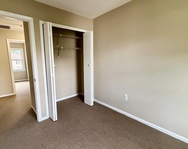 1003 Marsden Court - Photo Thumbnail 18
