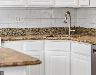 20750 Bridalveil Falls Terrace - Photo Thumbnail 13