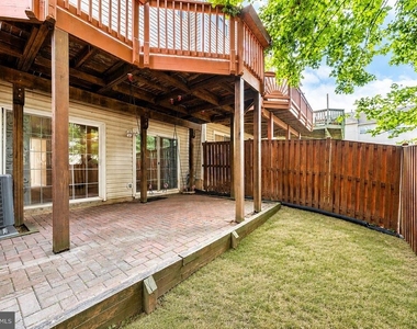 20750 Bridalveil Falls Terrace - Photo Thumbnail 30