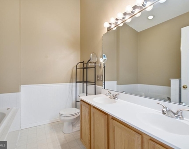 46670 Cavendish Square - Photo Thumbnail 15