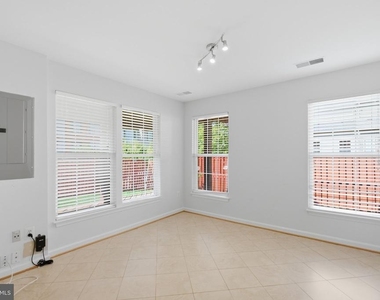 46670 Cavendish Square - Photo Thumbnail 22