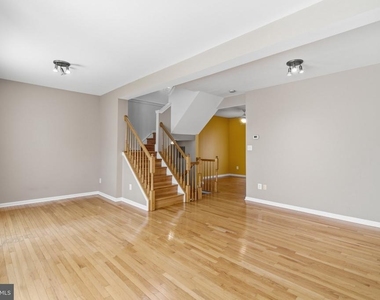 46670 Cavendish Square - Photo Thumbnail 23