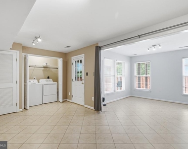46670 Cavendish Square - Photo Thumbnail 25