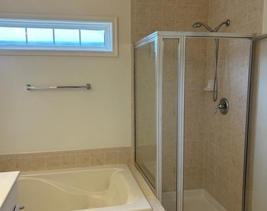 42540 Magellan - Photo Thumbnail 23