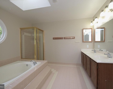 43493 Golden Meadow Circle - Photo Thumbnail 10