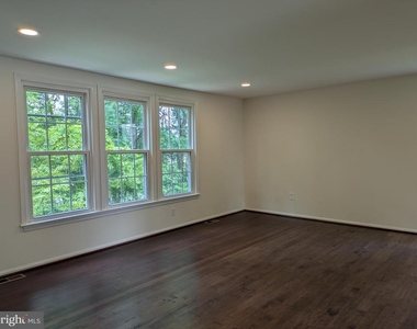 14314 Watery Mountain Court - Photo Thumbnail 11