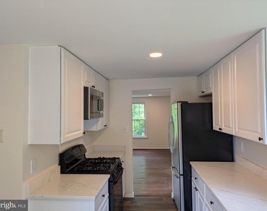 14314 Watery Mountain Court - Photo Thumbnail 23