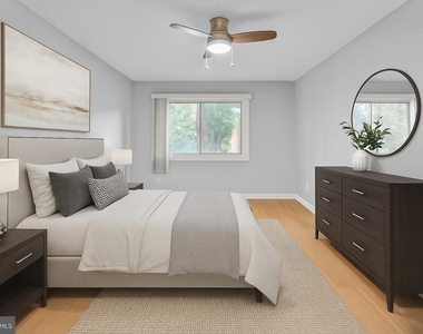 8001 Chanute Place - Photo Thumbnail 3