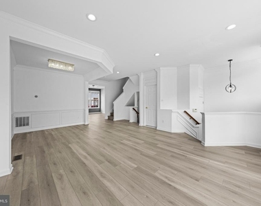 2598 Logan Wood Drive - Photo Thumbnail 5