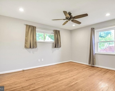 6141 Telegraph Road - Photo Thumbnail 10