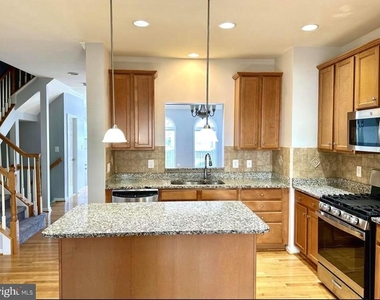 9147 Furey Road - Photo Thumbnail 4