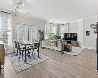3009 Nicosh Circle - Photo Thumbnail 9