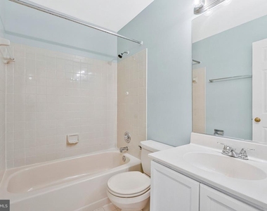 7204 Olde Lantern Way - Photo Thumbnail 22