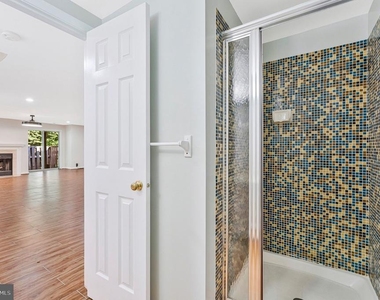 7204 Olde Lantern Way - Photo Thumbnail 28