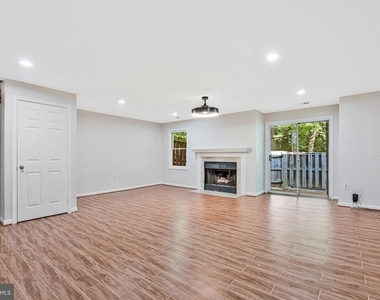 7204 Olde Lantern Way - Photo Thumbnail 26