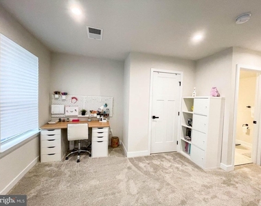 4480 Commons Drive - Photo Thumbnail 25