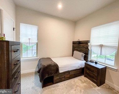 4480 Commons Drive - Photo Thumbnail 20