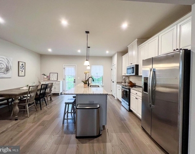 4480 Commons Drive - Photo Thumbnail 2