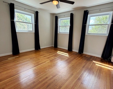 113 S Gordon Street - Photo Thumbnail 16