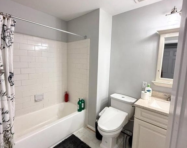 162 Barrett Place - Photo Thumbnail 10