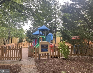 3826 Watkins Mill Drive - Photo Thumbnail 19