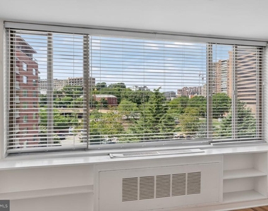 1121 Arlington Boulevard - Photo Thumbnail 11