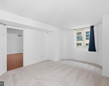 1024 N Utah Street N - Photo Thumbnail 8