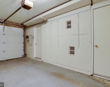 1871 N Adams Street - Photo Thumbnail 29