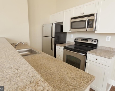 312 Walnut Street - Photo Thumbnail 2