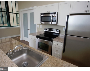 312 Walnut Street - Photo Thumbnail 3