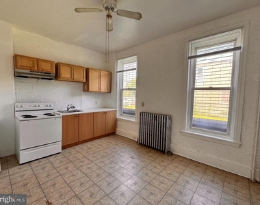 4924 Parrish Street - Photo Thumbnail 3