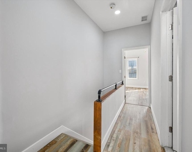 1812 E Albert Street - Photo Thumbnail 13