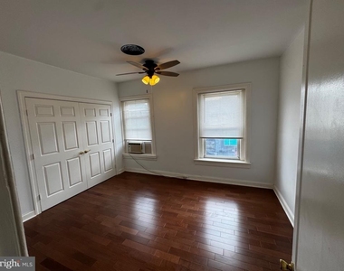 2140 N Van Pelt - Photo Thumbnail 6